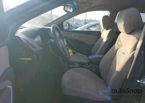 2016 Hyundai Santa Fe Se z USA, uszkodzony, nr VIN KM8SM4HF2GU164118